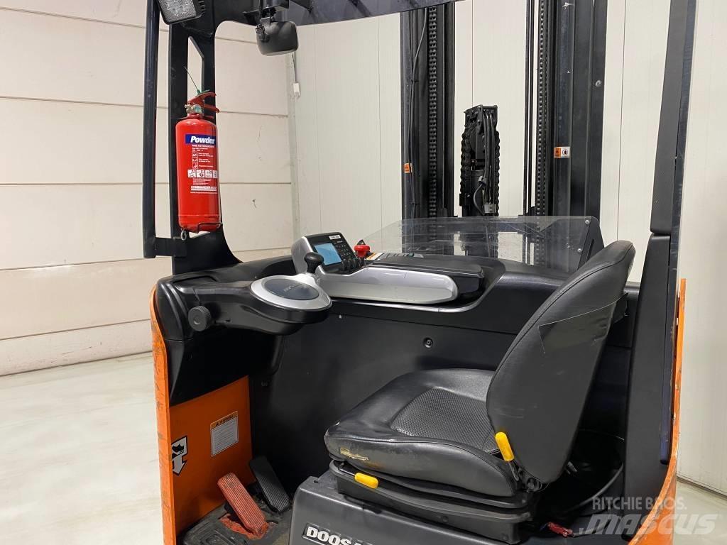 Doosan BR16JW-7 Ретрак/ Високоповдигач с изместване на вилката напред