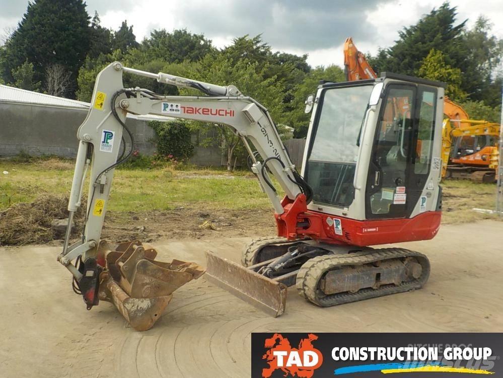 Takeuchi TB228 Мини екскаватори < 7 т