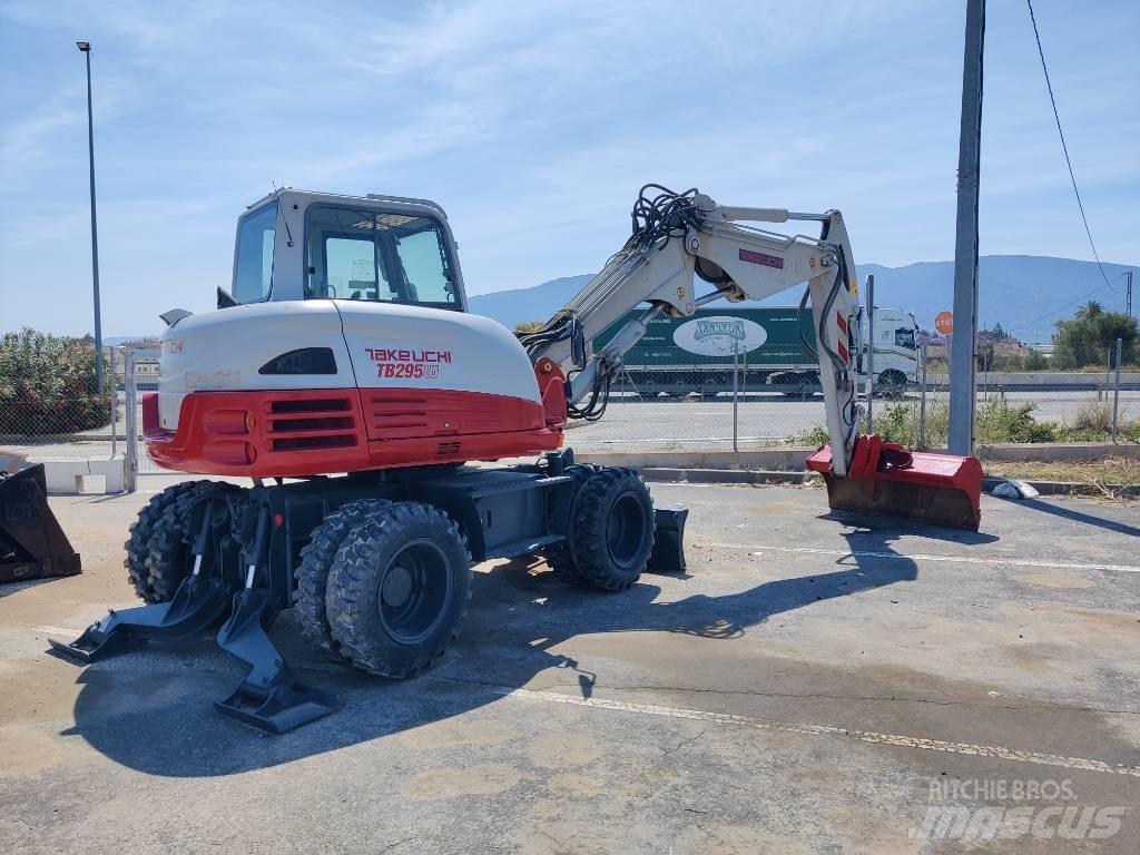 Takeuchi TB 295 W Колесни екскаватори
