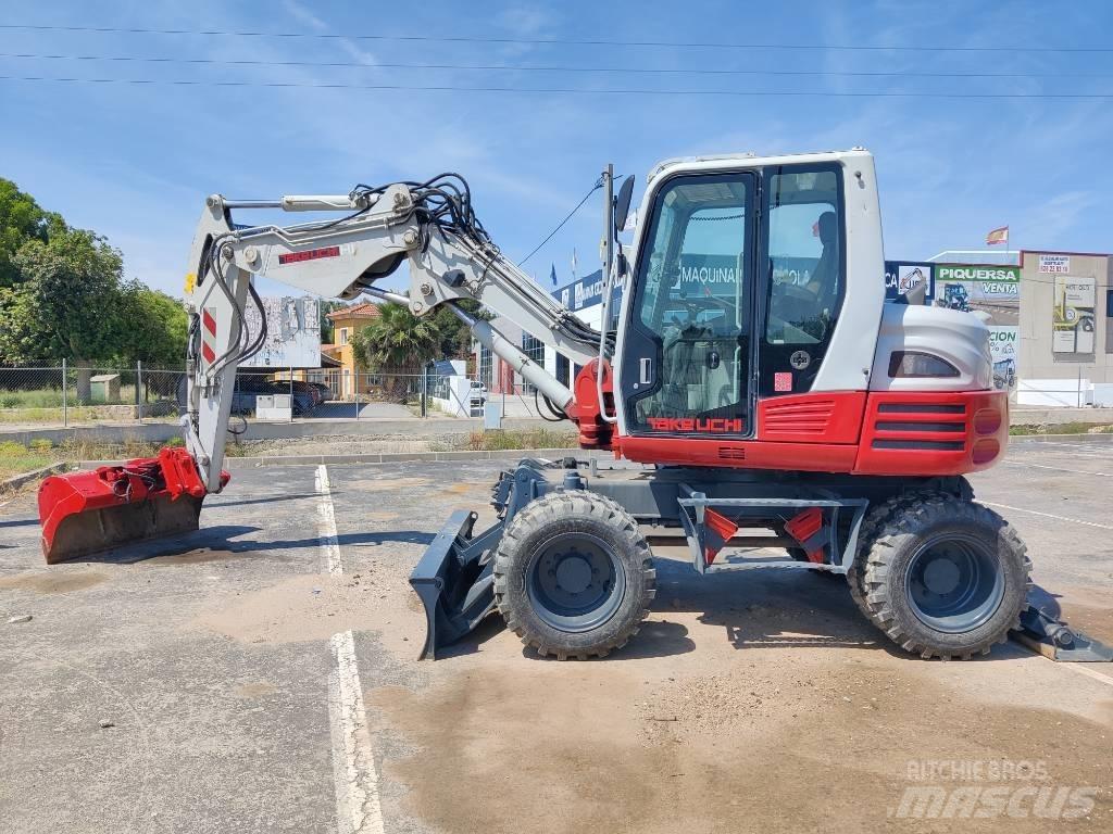 Takeuchi TB 295 W Колесни екскаватори