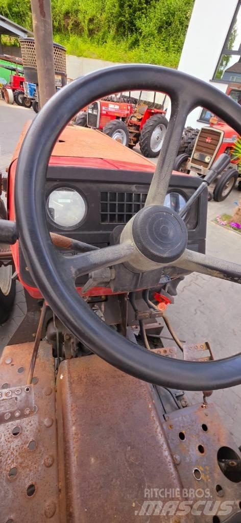 Massey Ferguson 390 Трактори