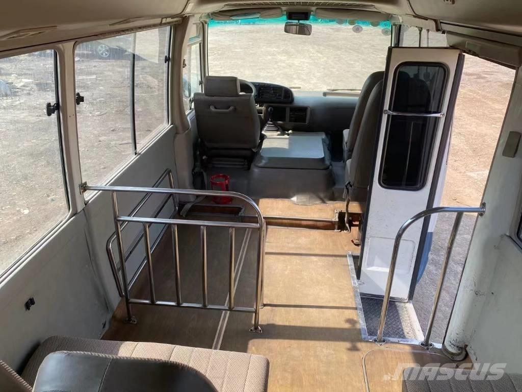 Toyota Coaster Bus Мини бусове