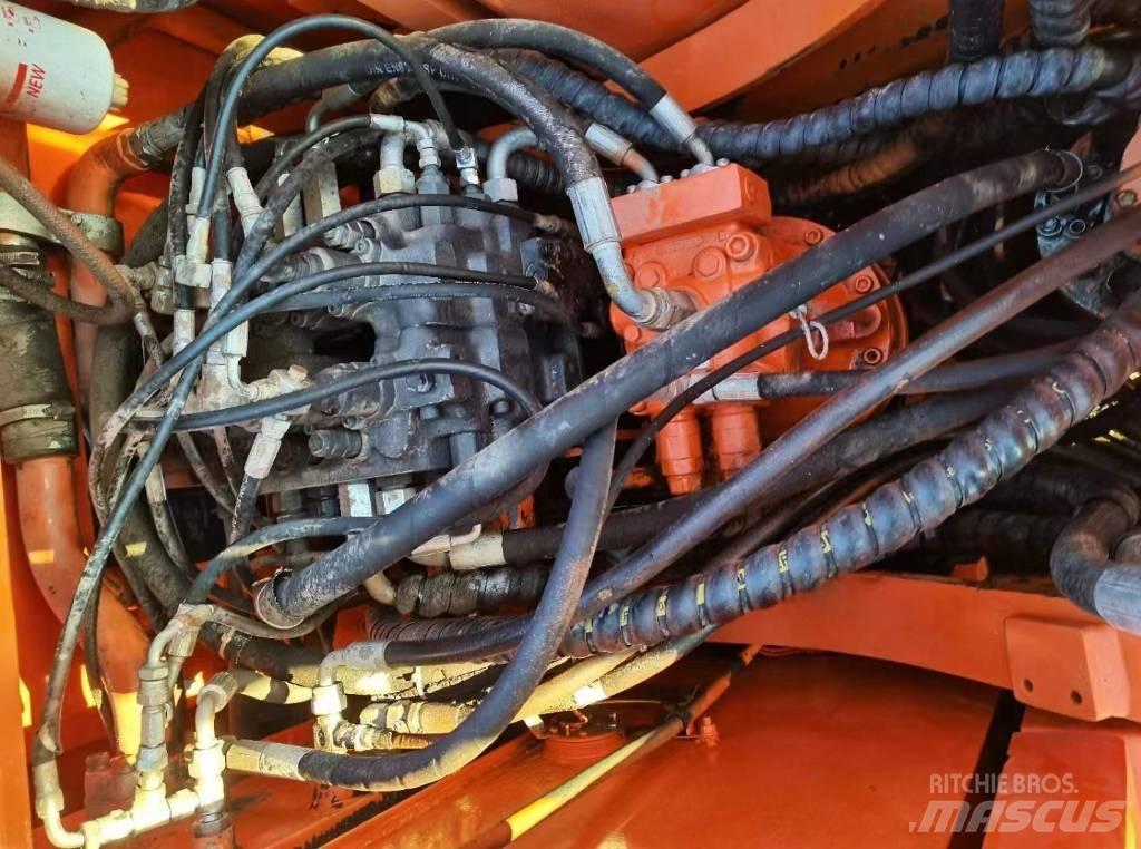 Doosan 150 W-7 Колесни екскаватори