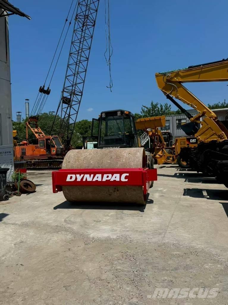 Dynapac CA 30 D Еднобарабанни ролки

