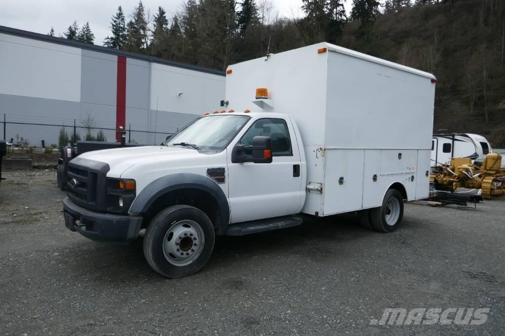 Ford F 550 Общински/универсални превозни средства
