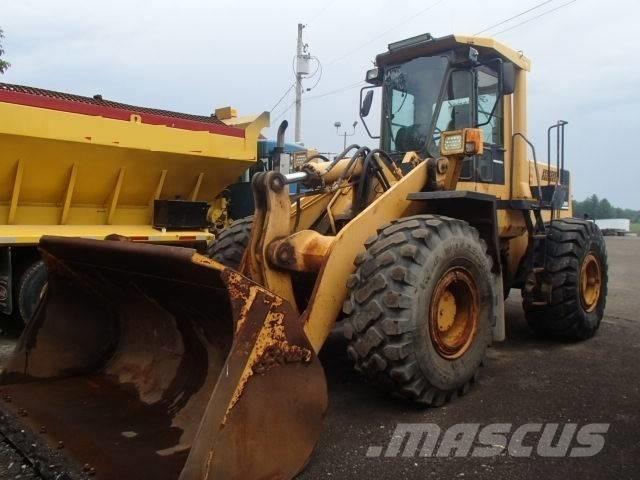 Komatsu WA 380-1L Колесни товарачи