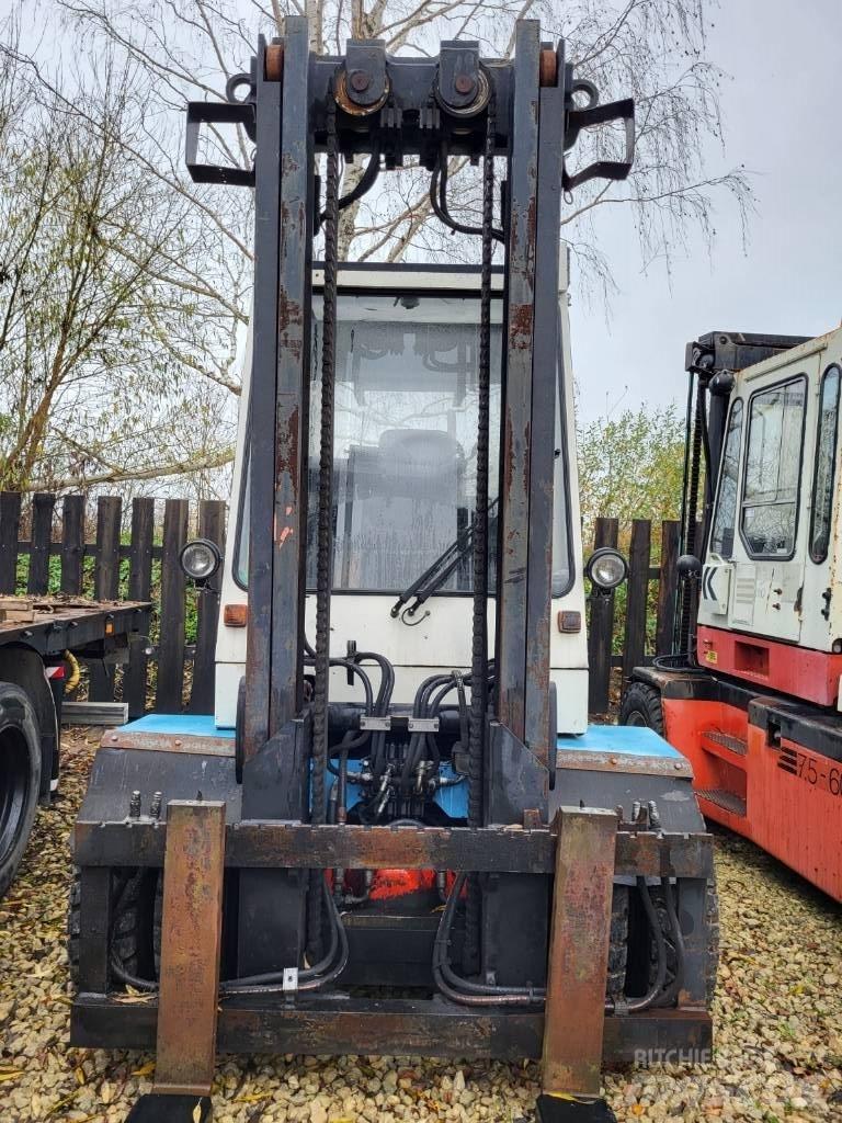 Kalmar DC 7.5-600 Дизелови камиони