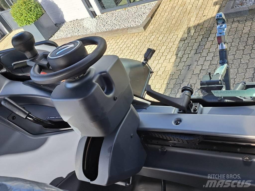 Valtra N175D Трактори