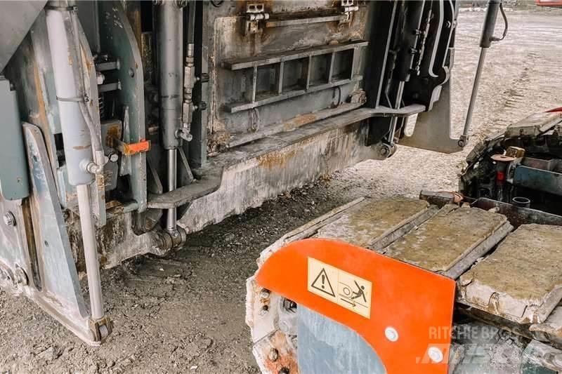 Wirtgen W220 Други