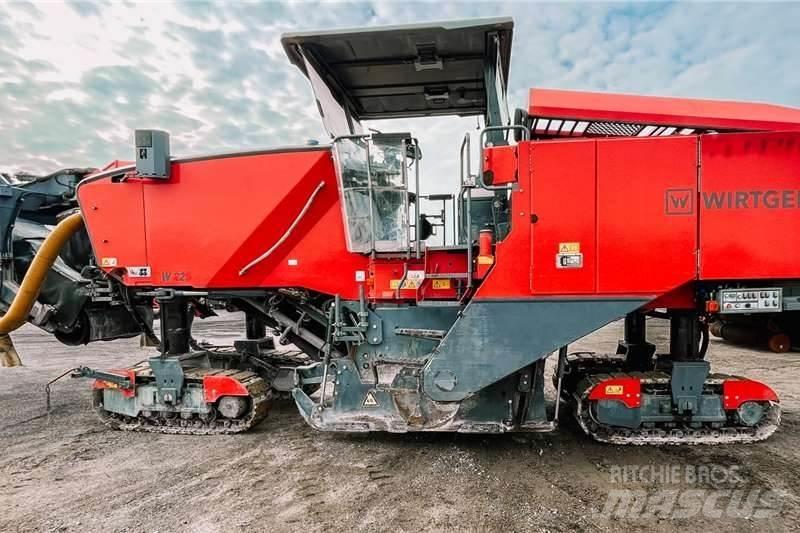 Wirtgen W220 Други