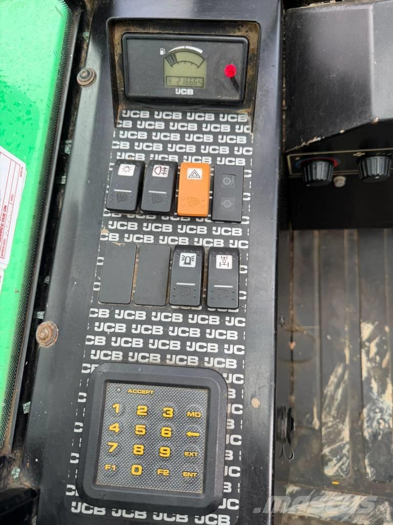 JCB 926 Дизелови камиони