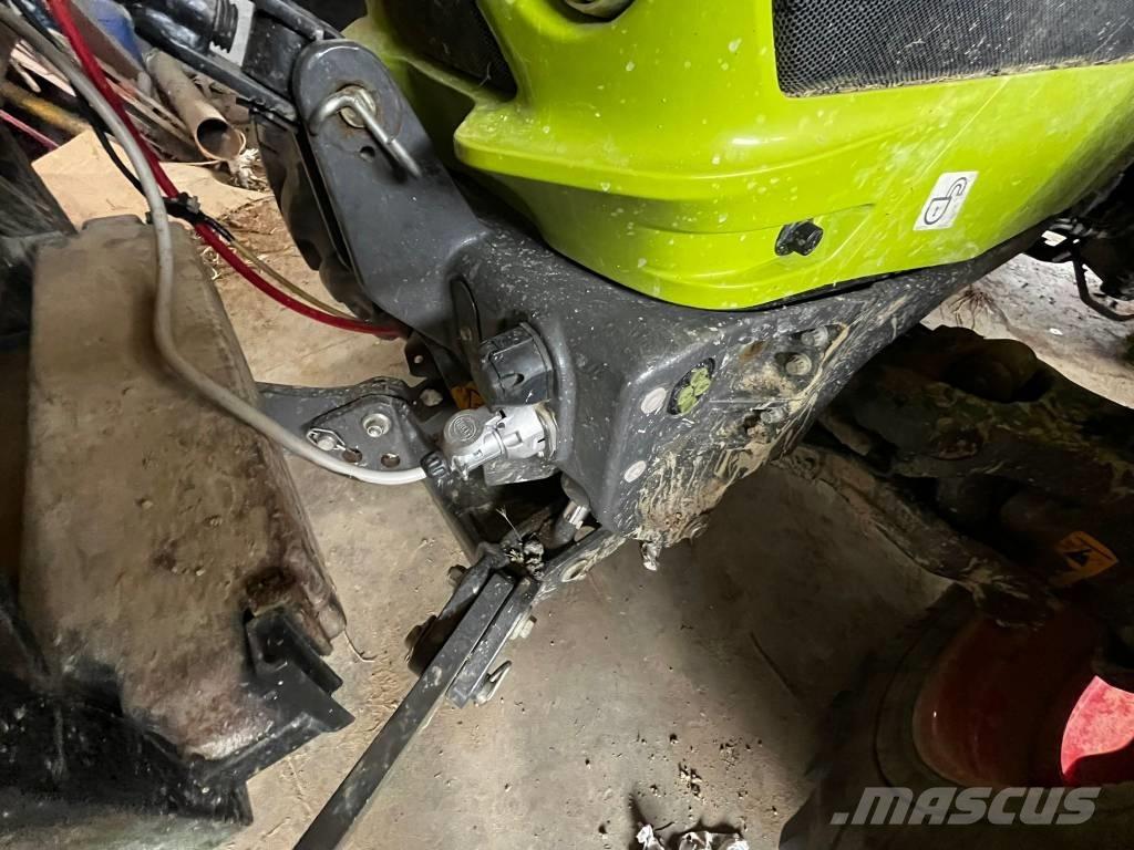CLAAS Arion 470 Трактори