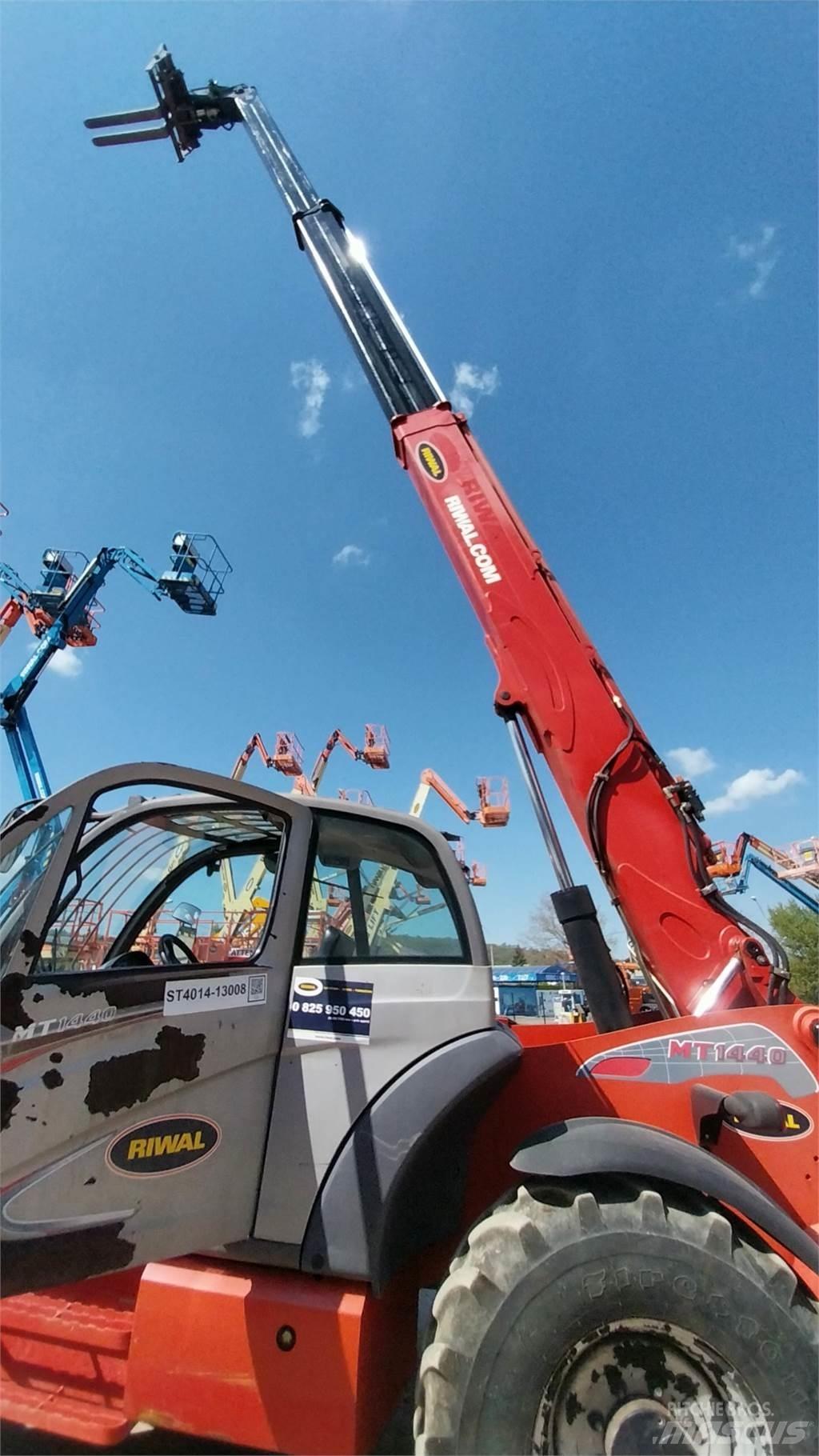 Manitou MT1440 Телескопични товарачи