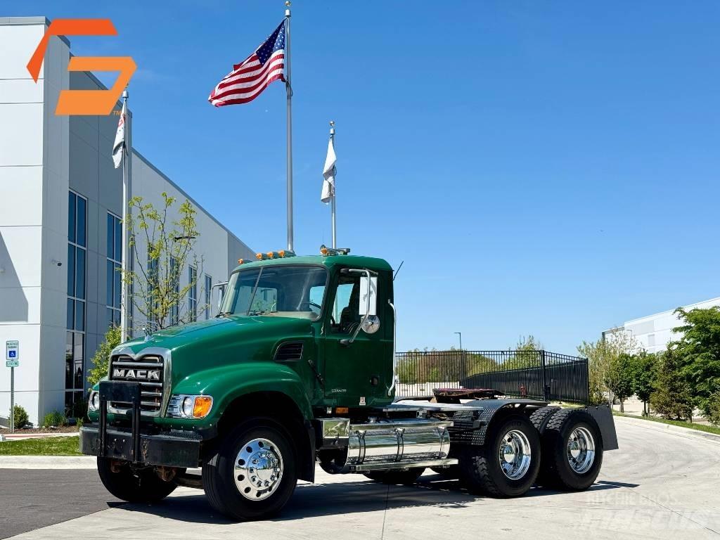 Mack Granite CV713 Влекачи