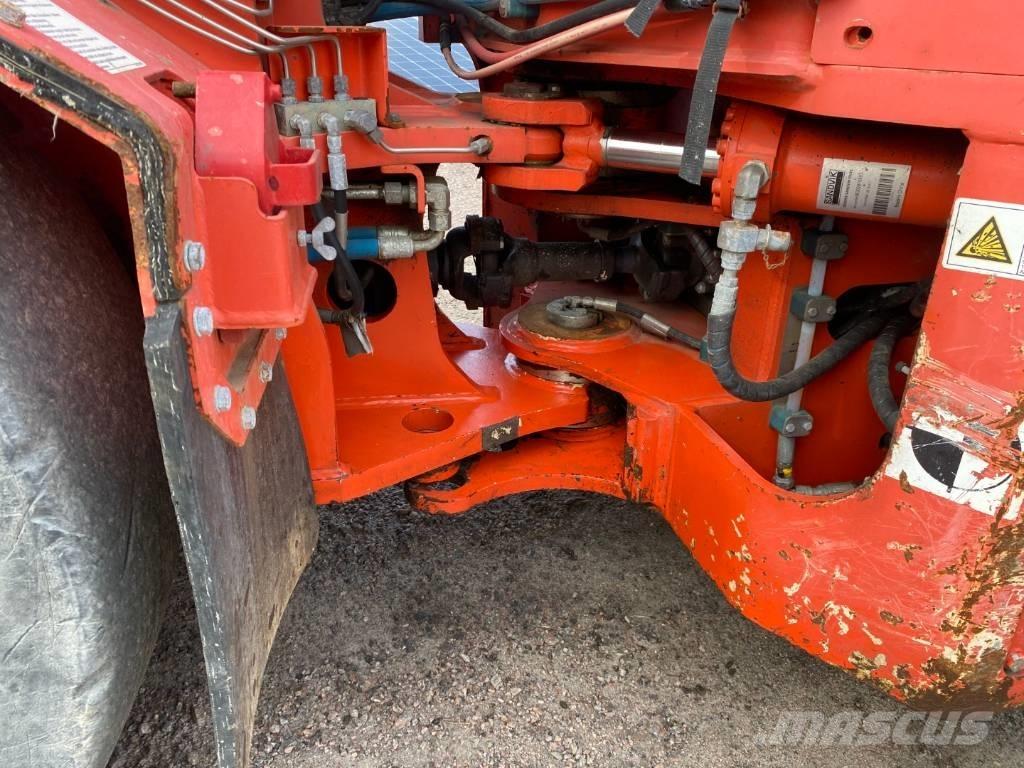 Sandvik Toro LH202 Подземни товарачи
