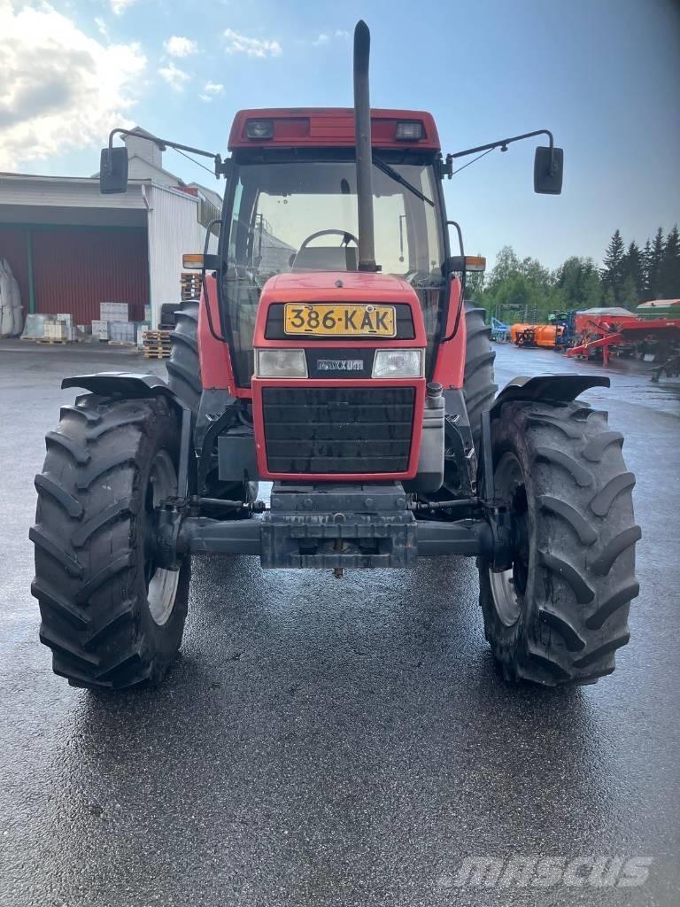 Case IH Maxxum 5130 Трактори