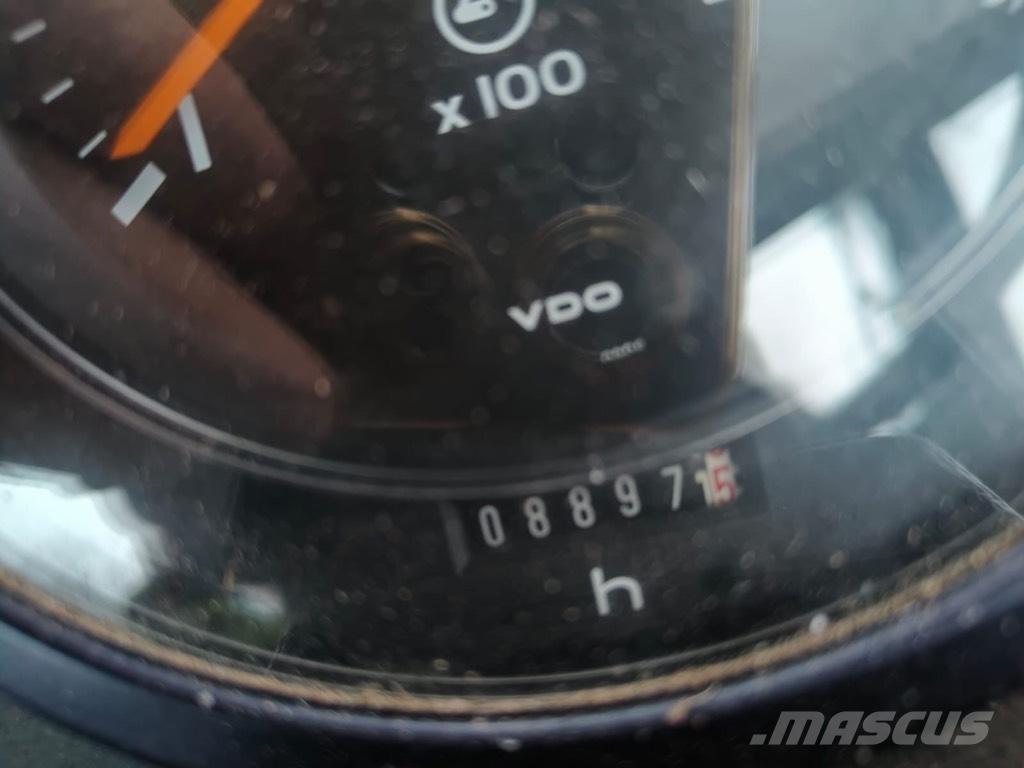 Valmet 805 GLOZ Трактори