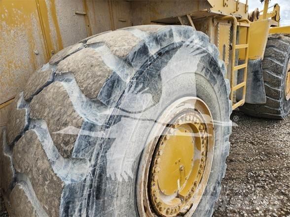 CAT 988H Колесни товарачи