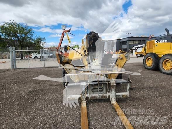 CAT TL1055D Телескопични товарачи