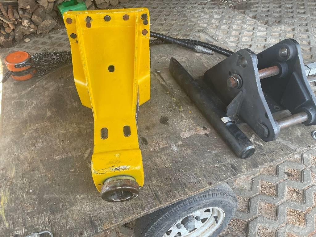 Atlas Copco SB 300 Чукове/Раздробители
