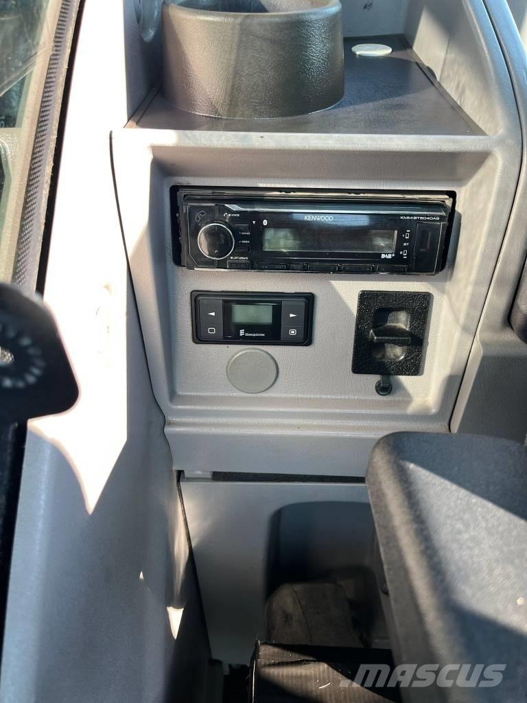 Volvo EWR 150 E Колесни екскаватори