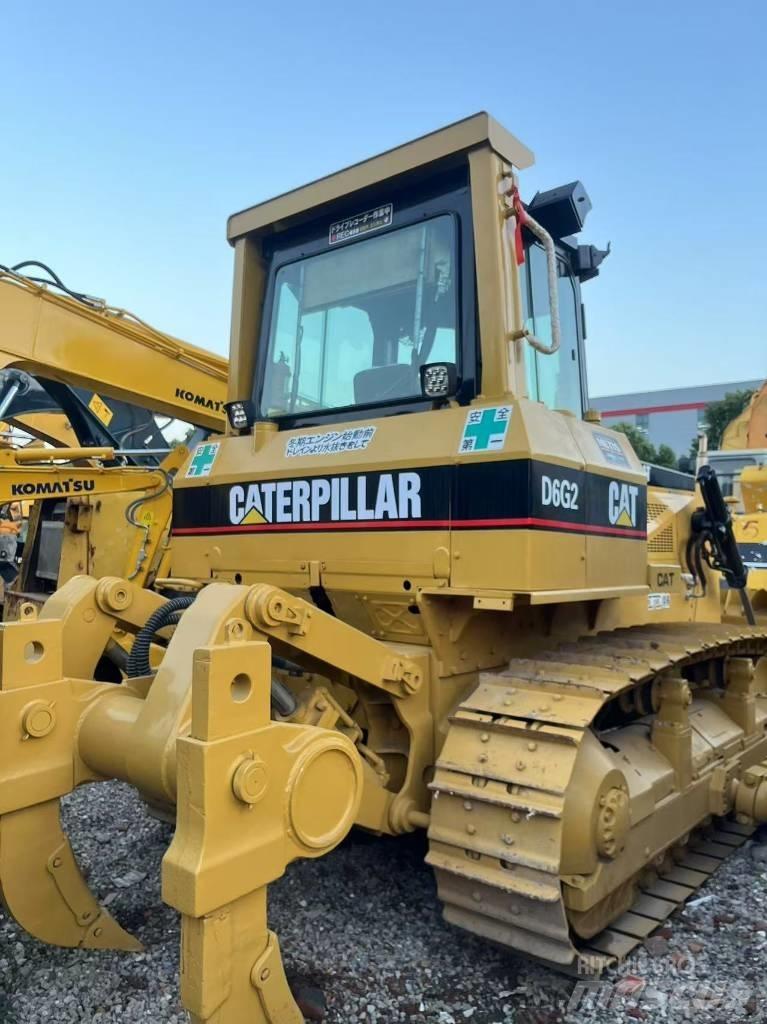 CAT D 6 G Верижни булдозери
