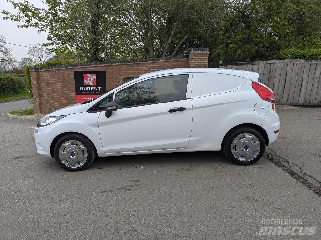 Ford Fiesta Van Ванове за доставки