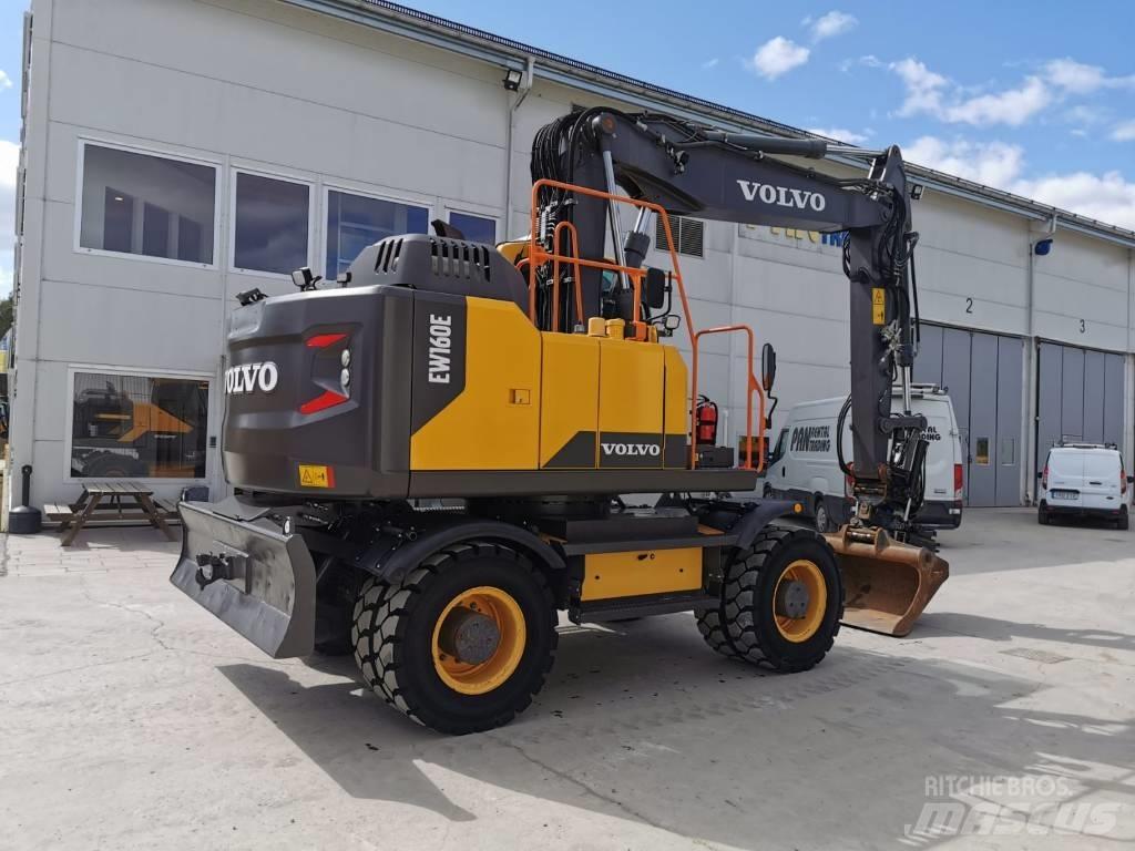 Volvo EW160E Колесни екскаватори