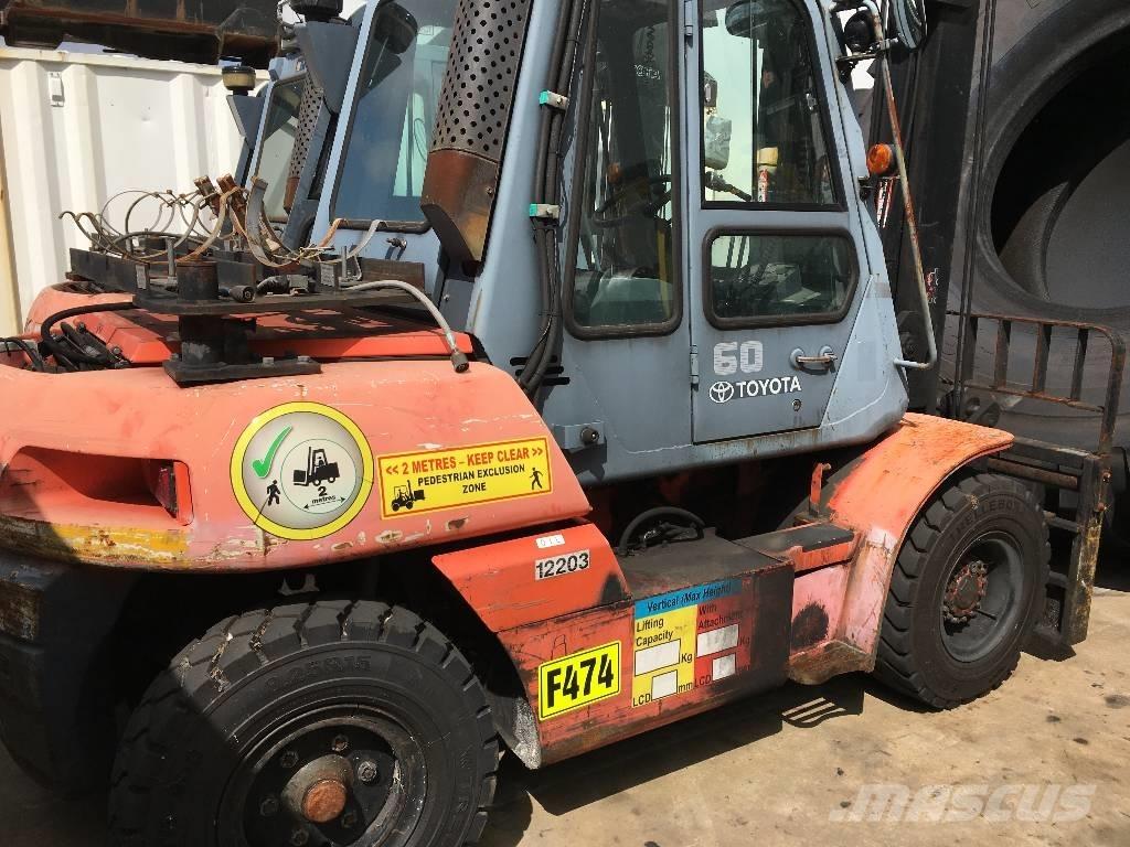 Toyota 5FG60 Камиони с АГУ