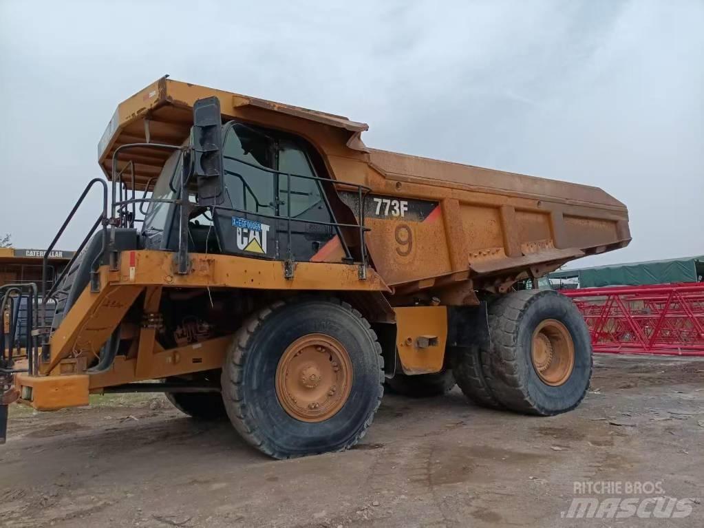 CAT 773 F Дъмпери/моторни превозни средства
