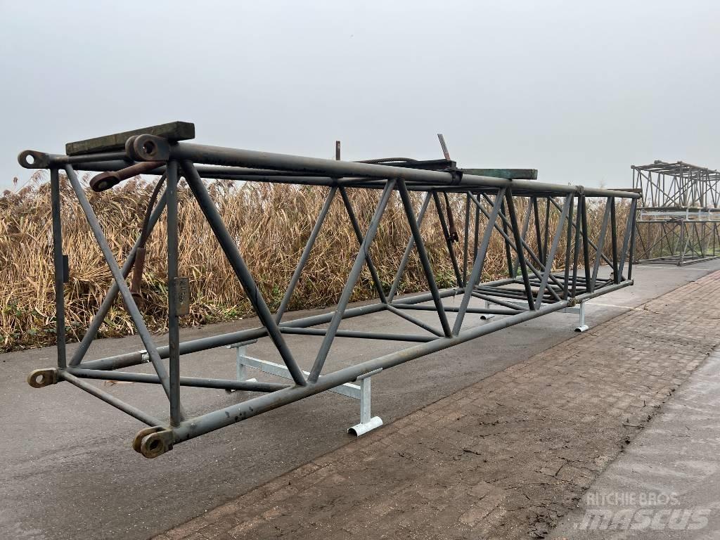 Hitachi KH 300 Части и оборудване за кранове
