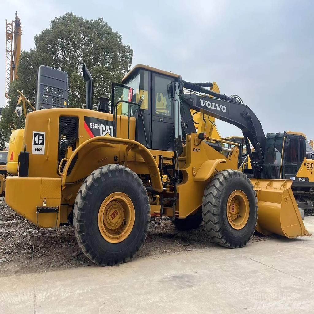 CAT 966h Колесни товарачи