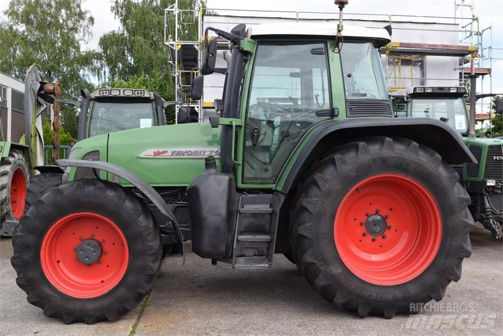 Fendt 714 Vario Трактори