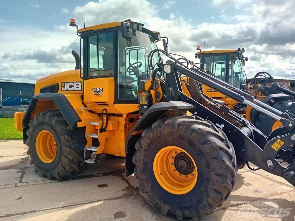 JCB 427 HT Agri Челни товарачи и багери
