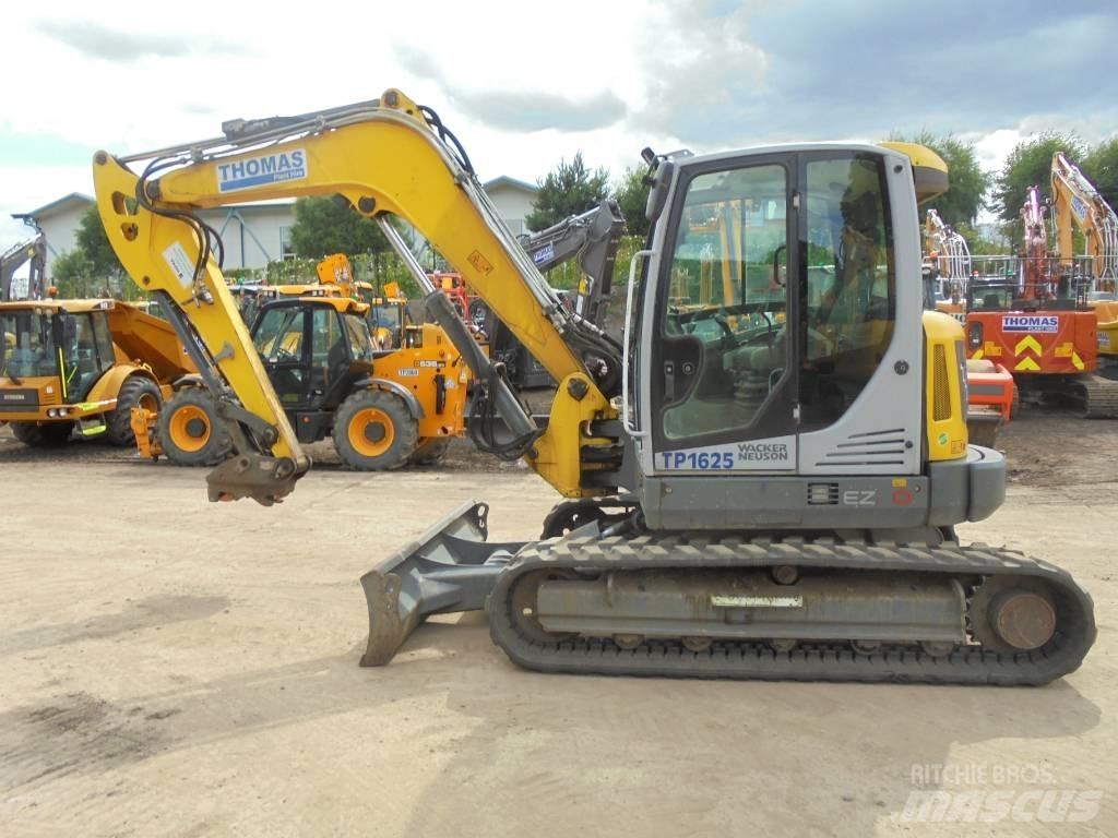 Wacker Neuson EZ80 Средни екскаватори 7т - 12т
