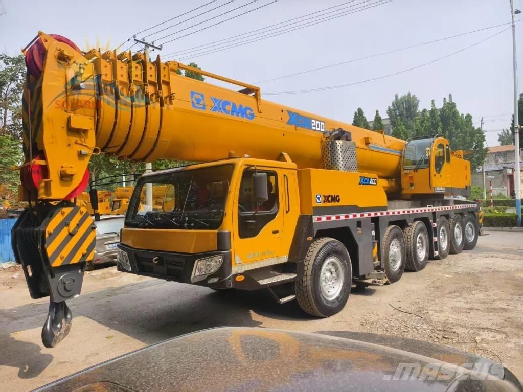 XCMG XCA 200 Всъдеходни кранове