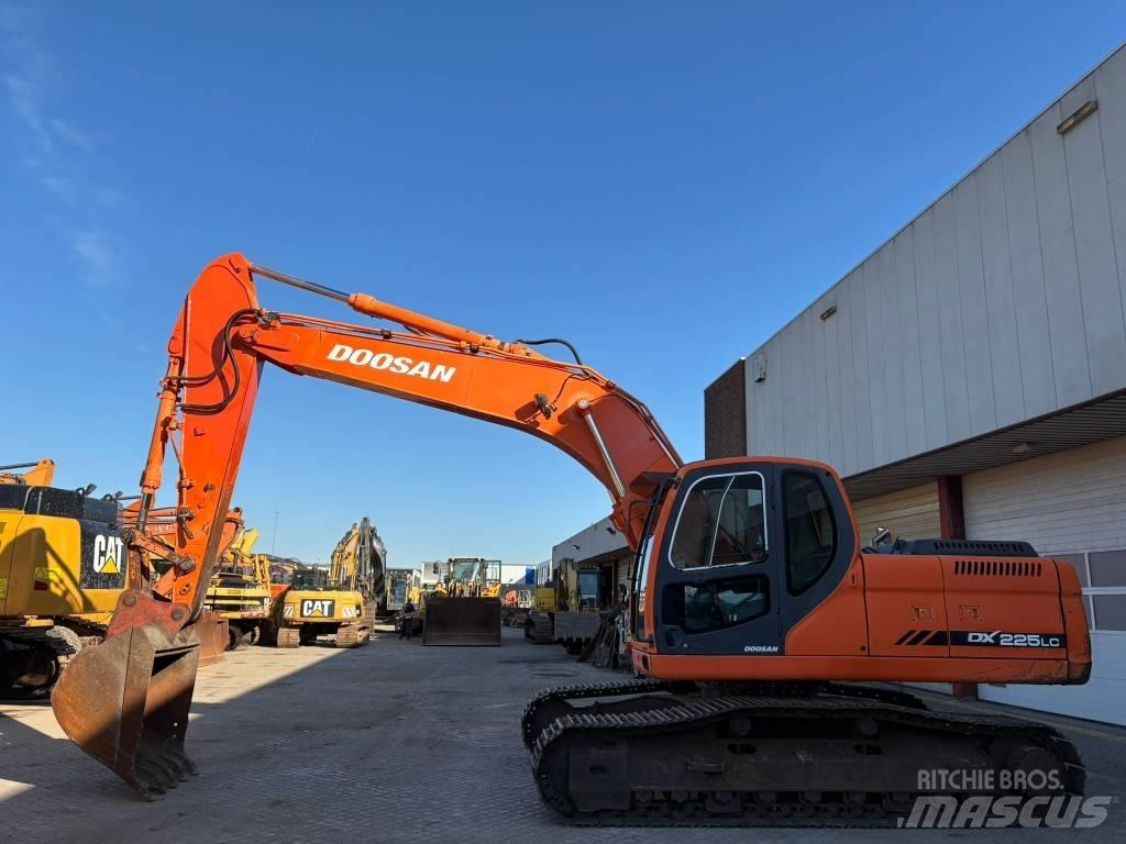 Doosan DX255LC Верижен екскаватор