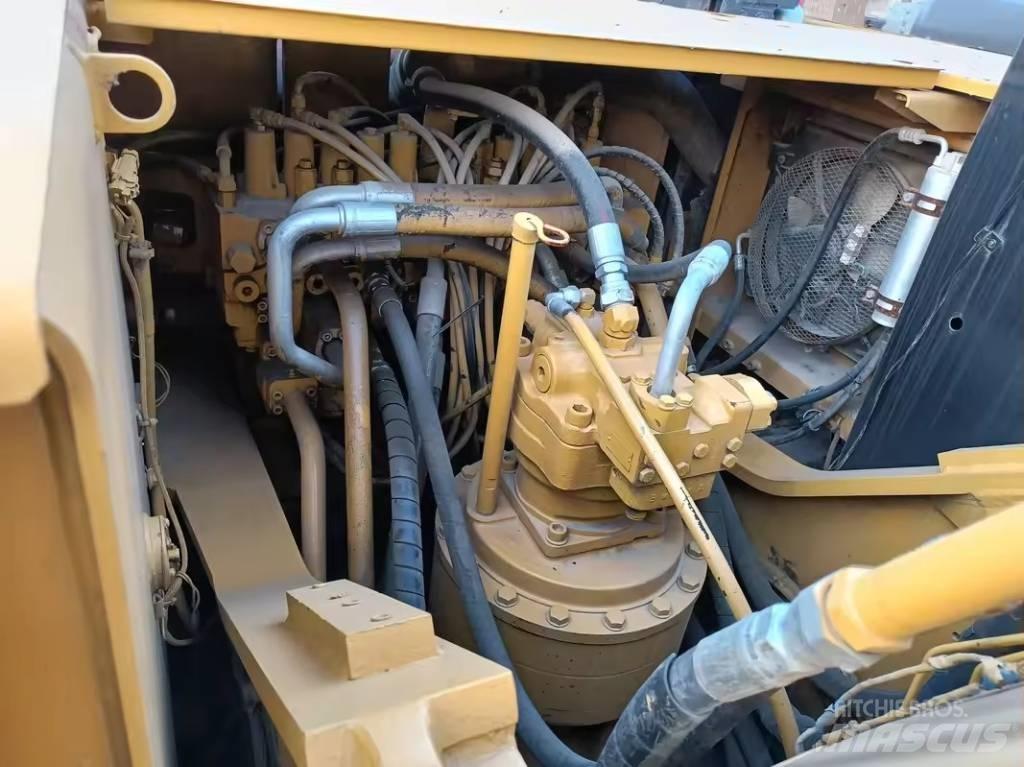 CAT 324 D Верижен екскаватор