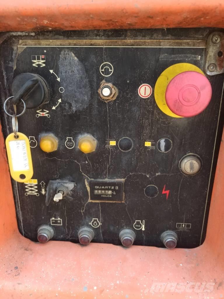 JLG 4394 RT Ножични работни платформи