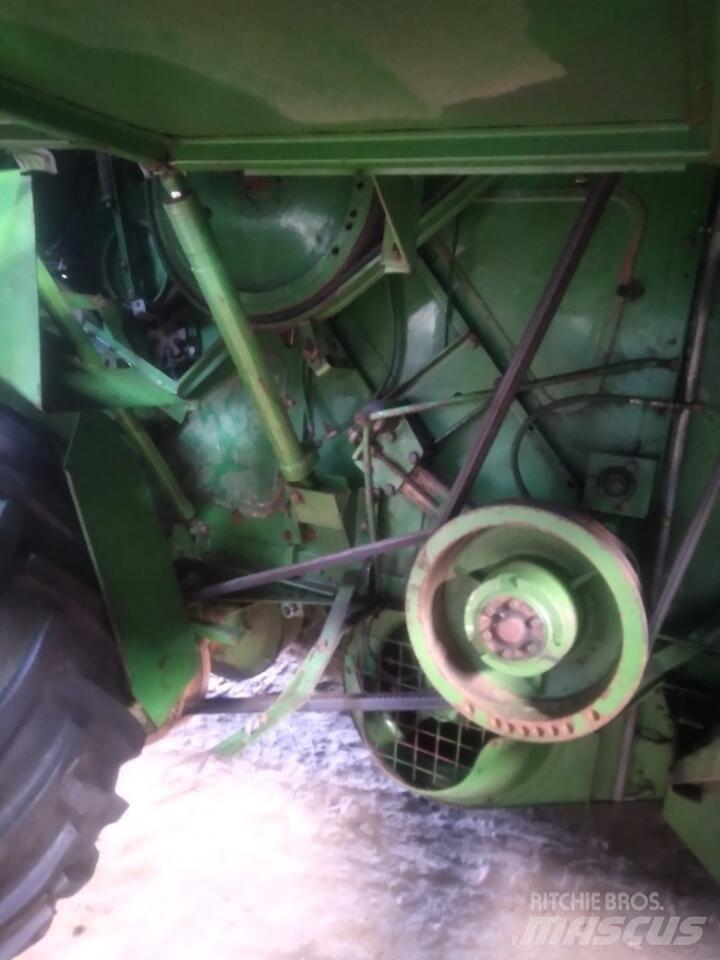 John Deere 1065 Комбайни