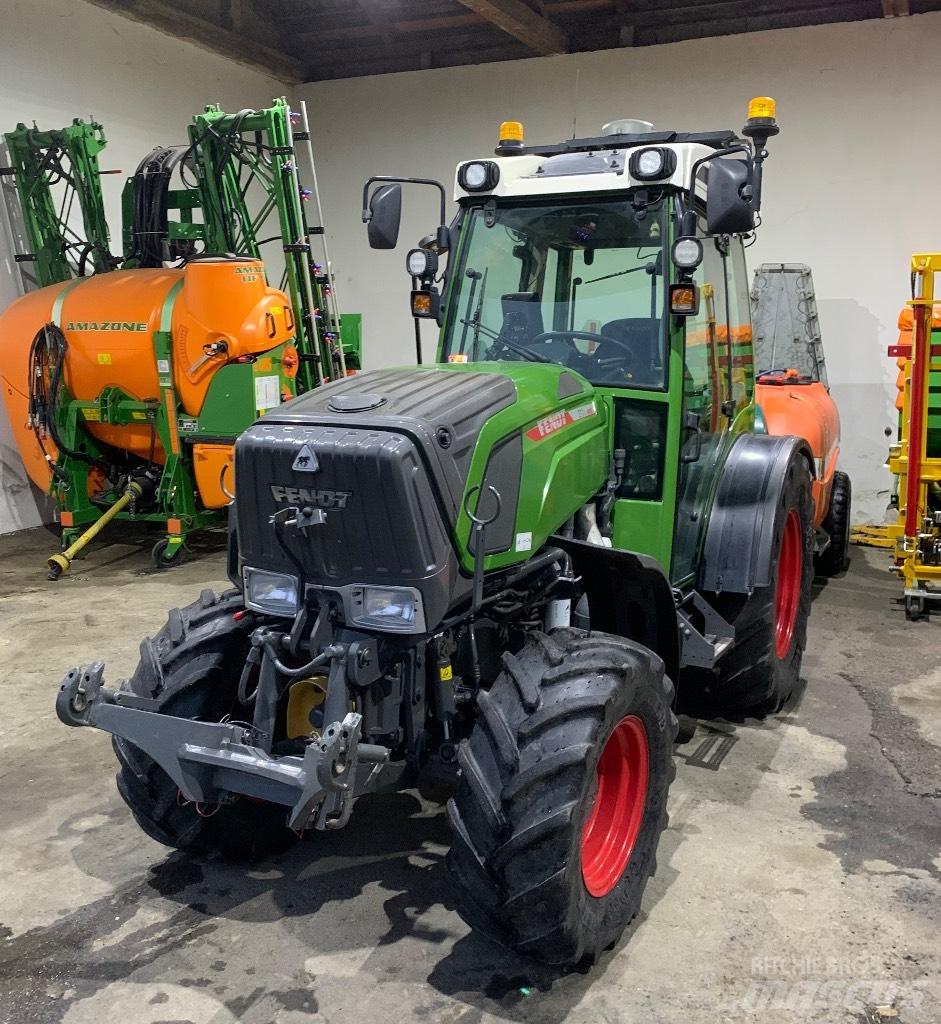 Fendt 211 Трактори