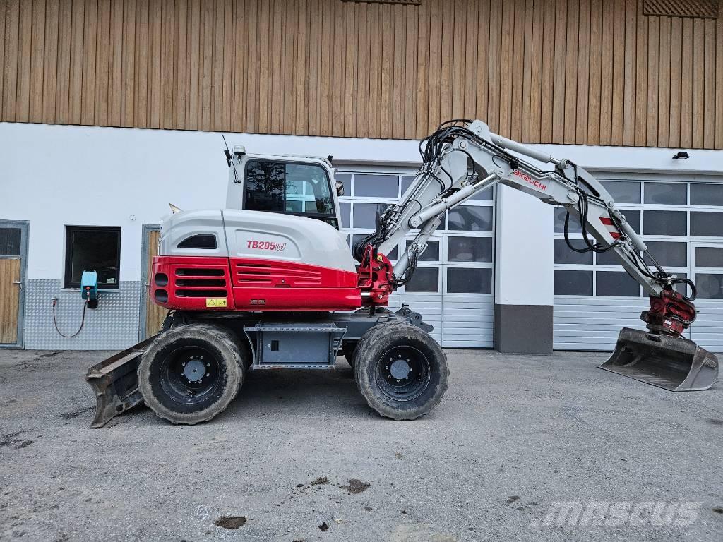 Takeuchi TB 295 W Колесни екскаватори