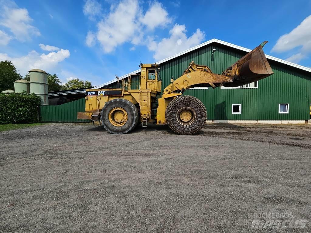 CAT 992 D Колесни товарачи