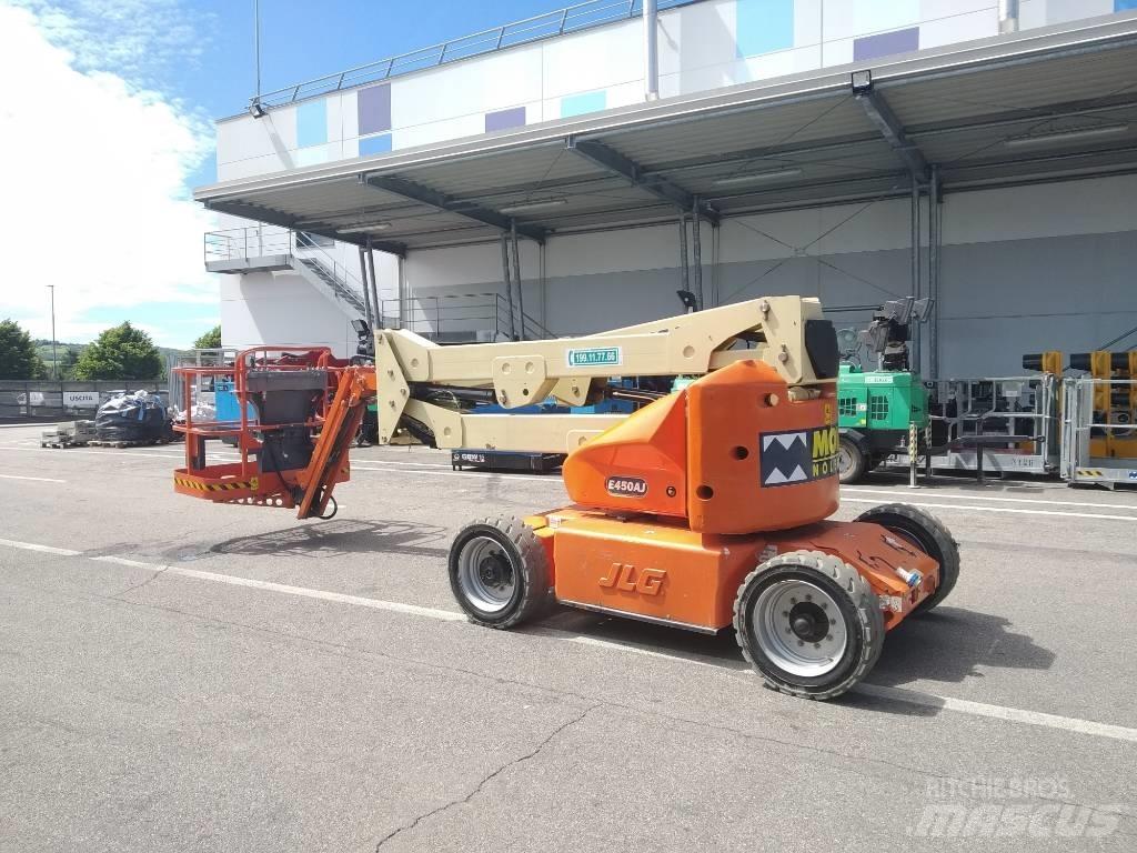 JLG E 450 AJ Съчленени стрелови подемници