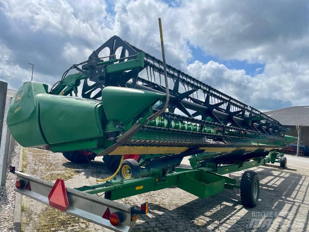 John Deere S 690 i Комбайни