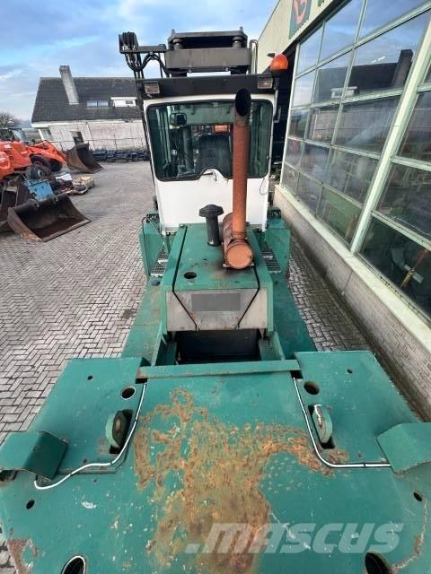 Kalmar DCD 250-12 LB Дизелови камиони