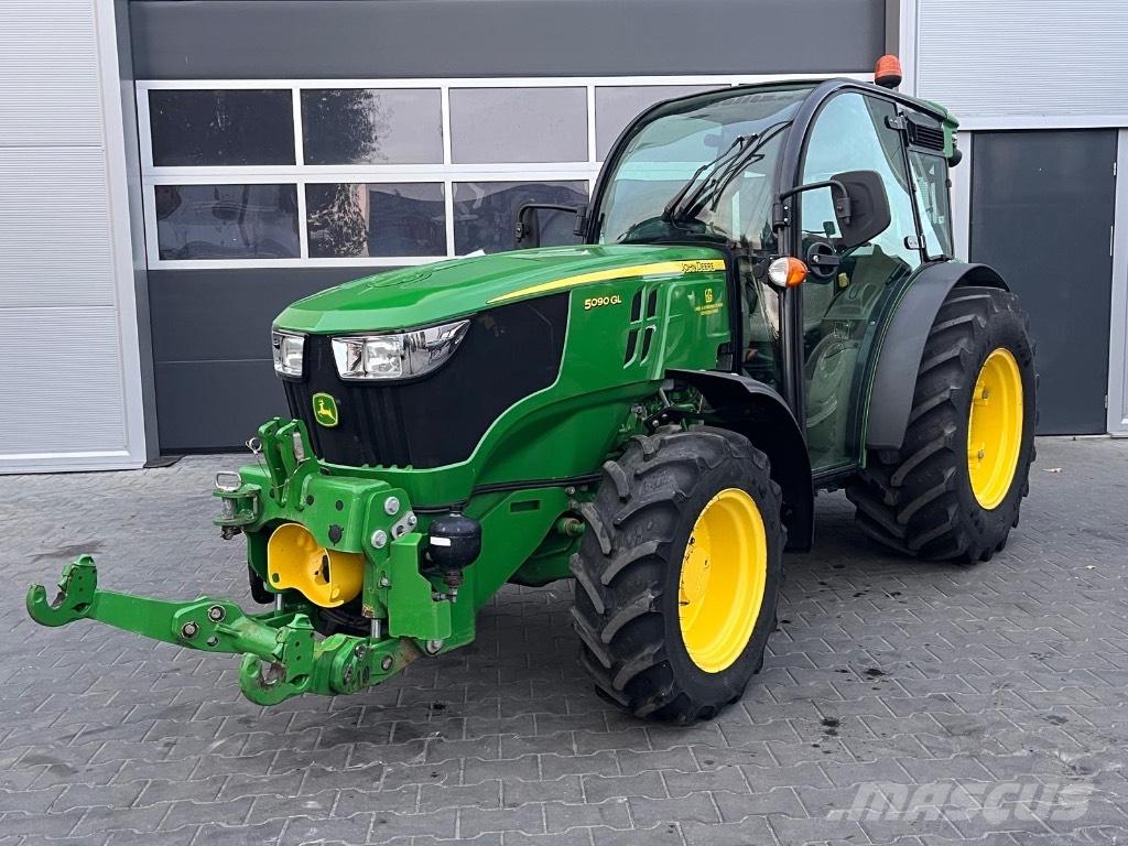 John Deere 5090 GL Трактори