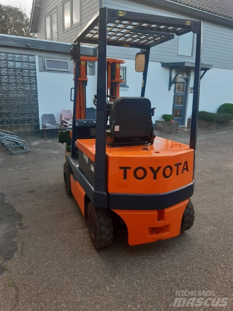 Toyota 4FB20 Електрически вилични кари-повдигачи