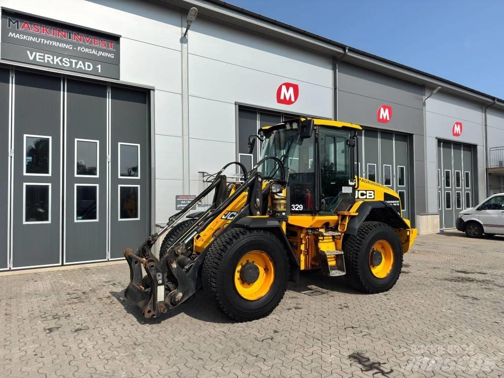 JCB 413 Колесни товарачи