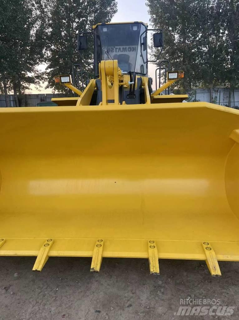 Komatsu WA 380 Колесни товарачи